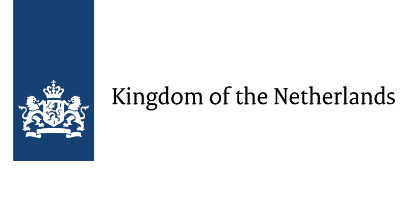 logo Ambasady Królestwa Niderlandów – godło Holandii na niebieskim tle z czarnym napisem Kingdom of Netherlands
